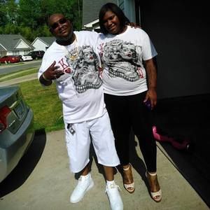 Meet your Posher, Mona